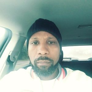 Meet your Posher, Travis